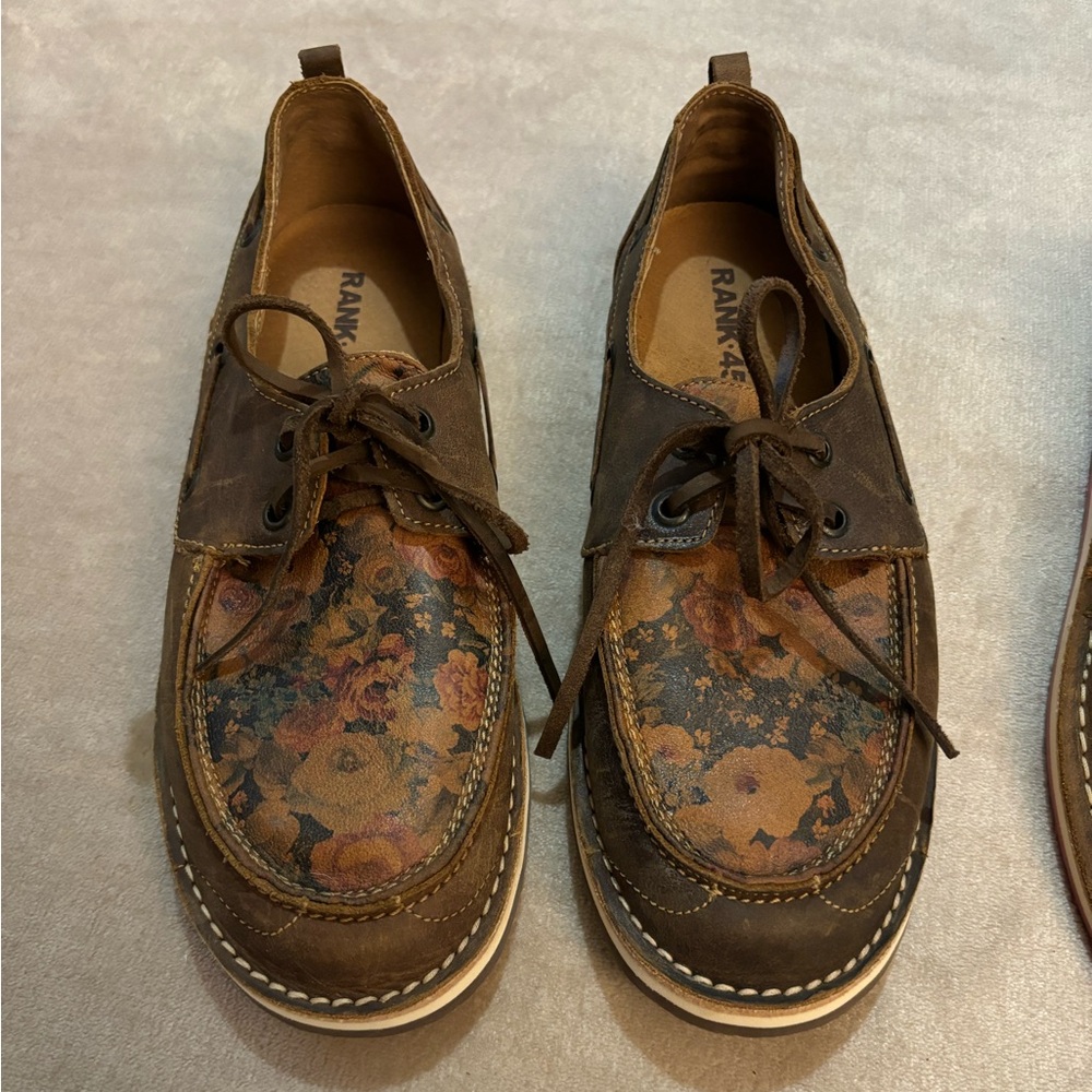 Floral pair of leather shoes from Boot barn